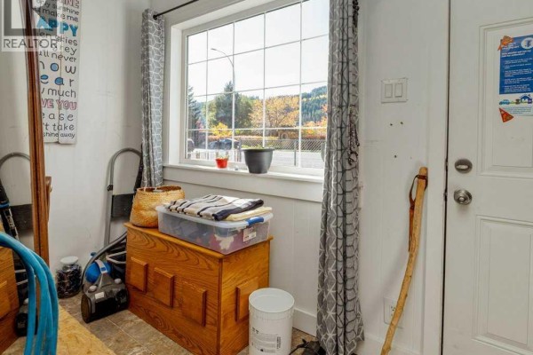 11713 20 Avenue, Blairmore, AB T0K0E0 Photo 4