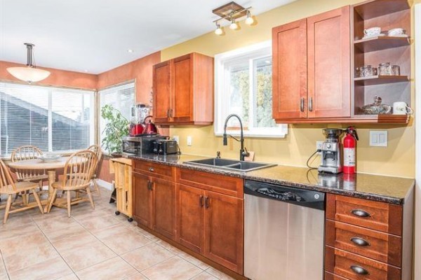 11719 75a Avenue, Delta, BC, photo 3