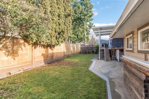 11719 75a Avenue, Delta, BC V4C1J6 Photo 5