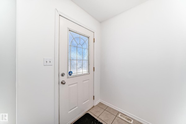Kitchen - 11727 83 St Nw, Edmonton, AB T5B2Z1 Photo 3