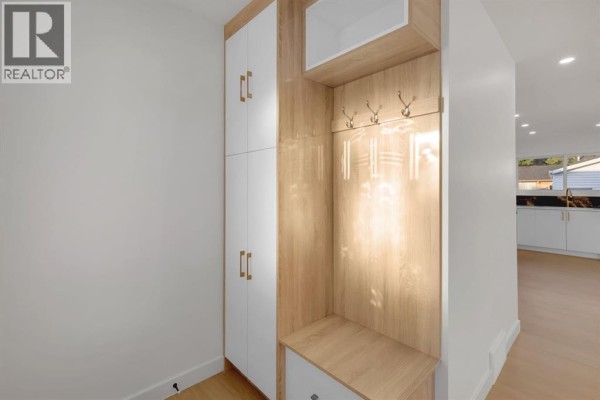 Primary Bedroom - 1174 Abbeydale Drive Ne, Calgary, AB T2A6L1 Photo 5