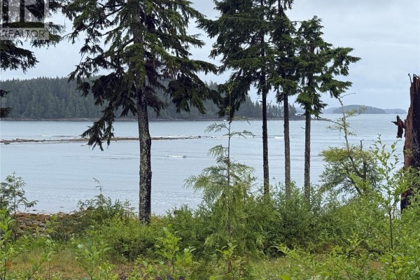 1174 Front St, Ucluelet, BC, photo 2