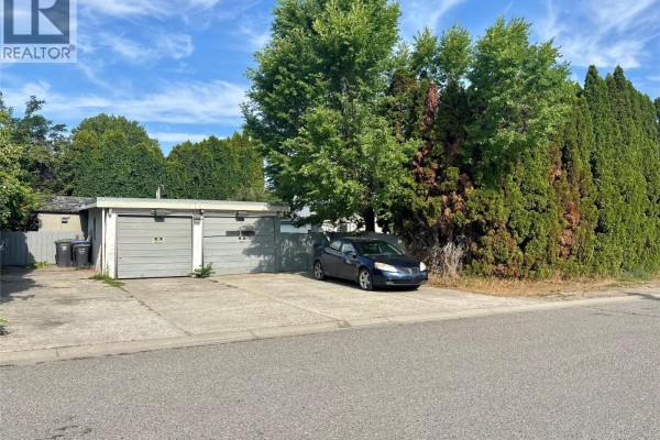 1175-1179 Raymer Avenue, Kelowna, BC, photo 3