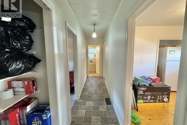 Bedroom 2 - 1175 N Second Avenue, Williams Lake, BC V2G1X7 Photo 5