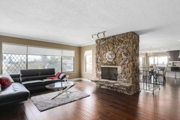 1175 Stevens Street, White Rock, BC V4B4X9 Photo 2