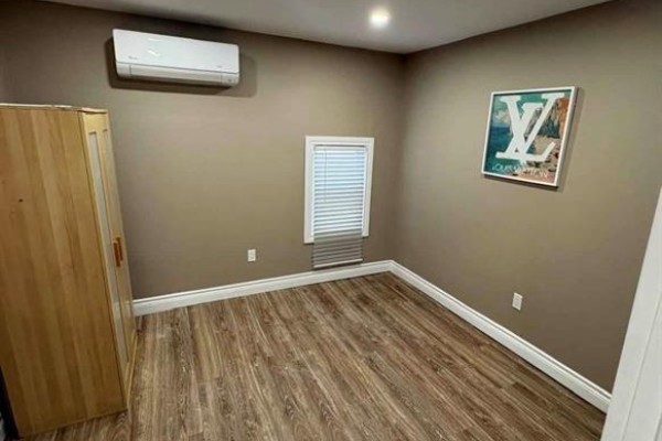 1175 Wyandotte Street East, Windsor, ON, photo 3