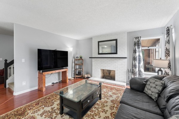 11761 81a Avenue, Delta, BC V4C7A5 Photo 4
