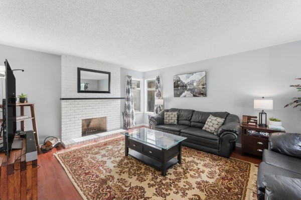 11761 81a Avenue, Delta, BC V4C7A5 Photo 5