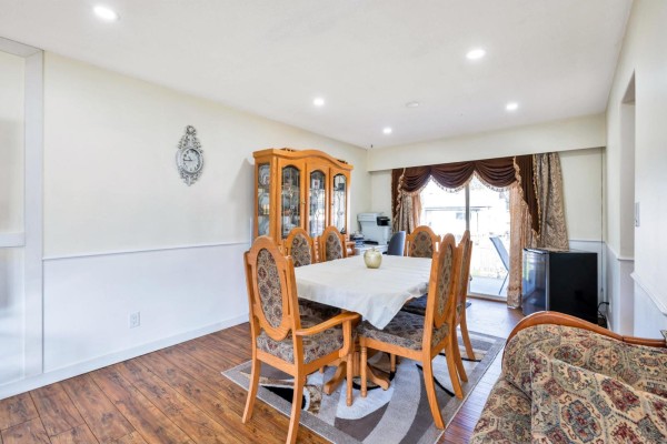 11789 85a Avenue, Delta, BC V4C2V8 Photo 5