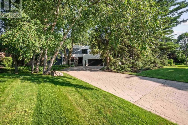 1179 Carey Road, Oakville, ON, photo 2