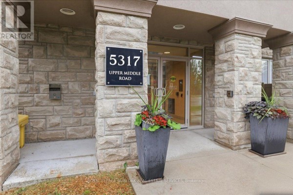 Bathroom - 118 - 5317 Upper Middle Road, Burlington, ON L7L0G8 Photo 4