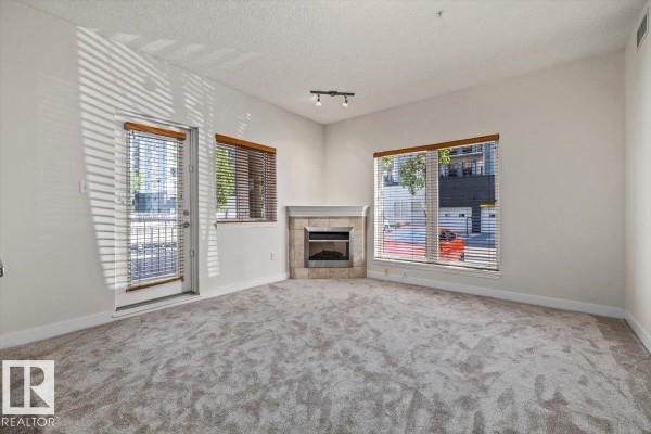 Kitchen - #118 10333 112 St Nw, Edmonton, AB T5K0B4 Photo 3