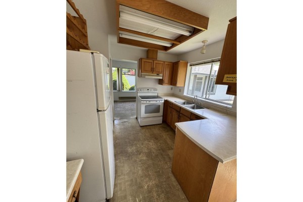 118 14220 19a Avenue, Surrey, BC V4A8K8 Photo 5