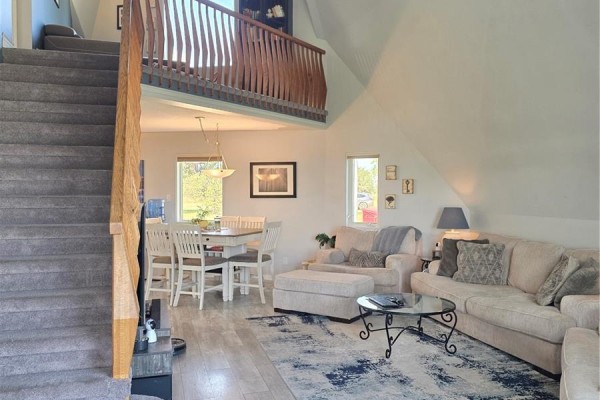 Loft - 118 1st Avenue W, Lake Diefenbaker, SK S0L0G0 Photo 3