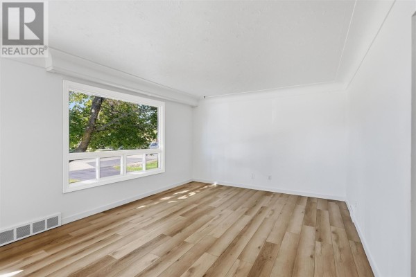 Bedroom - 118 Blake Ave, Sault Ste  Marie, ON P6B4Y1 Photo 4