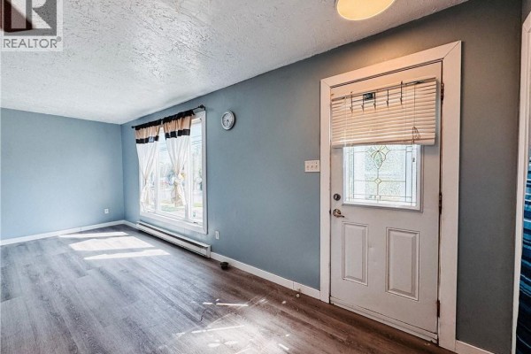 Family room - 118 Cedar Street, Moncton, NB E1C7L4 Photo 3