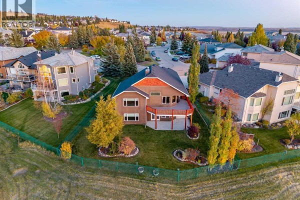 Kitchen - 118 Gleneagles View, Cochrane, AB T4C1P3 Photo 5
