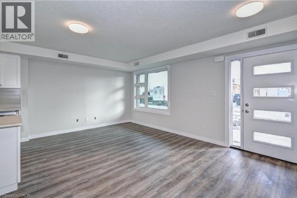 3pc Bathroom - 118 Gravel Ridge Trail Unit# E13, Kitchener, ON N2E0B8 Photo 5