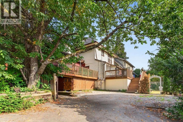 118 Queens Avenue, New Westminster, BC V3L1J5 Photo 4