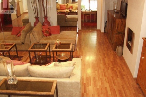 118 Seaton Street, Toronto, ON, photo 3