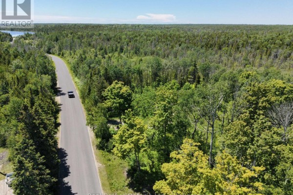 118 Tamarac Road, Northern Bruce Peninsula, ON N0H1W0 Photo 4