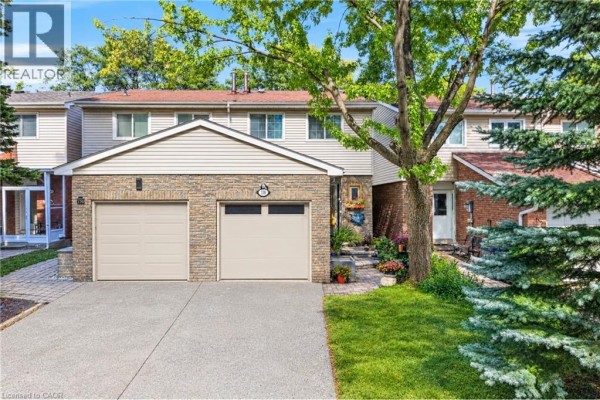 Recreation room - 118 Tamarack Drive, Thornhill, ON L3T4X4 Photo 2