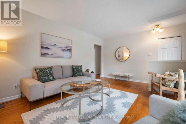 Kitchen - 118 Zaph Avenue, Toronto, ON M1C1M8 Photo 4