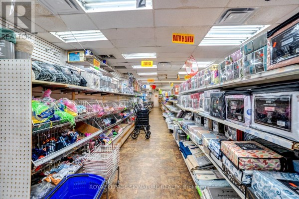 1180 St. Clair Avenue W, Toronto, ON M6E1B4 Photo 5