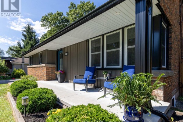 Kitchen - 1180 Sunset Drive, Pelham, ON L0S1C0 Photo 4