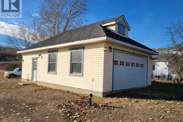11806 78 Street, Peace River, AB T8S1Y6 Photo 4