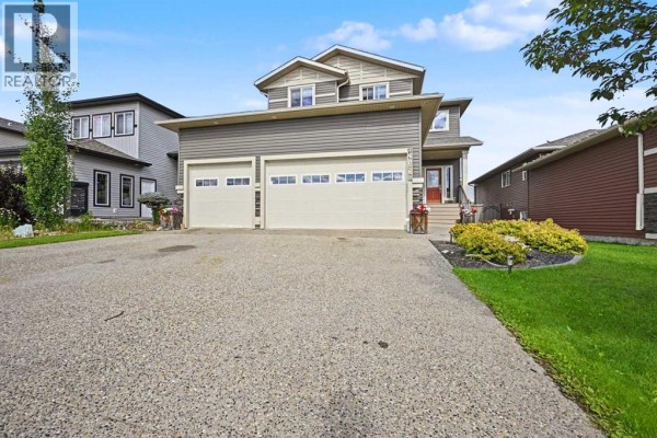 5pc Bathroom - 11813 86a Street, Grande Prairie, AB T8X0H4 Photo 2