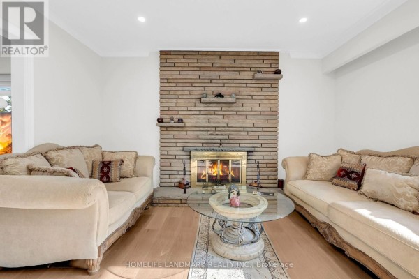 Primary Bedroom - 11821 Woodbine Avenue, Whitchurch Stouffville, ON L0H1G0 Photo 5