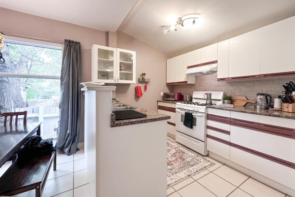 11825 80 St Nw, Edmonton, AB, photo 3
