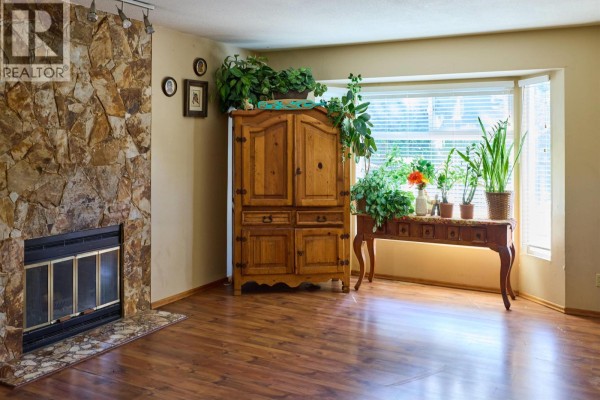 1183 Falcon Drive, Coquitlam, BC V3E2C2 Photo 4