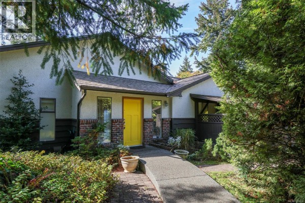 Den - 1183 Moore Rd, Comox, BC V9M3X1 Photo 3