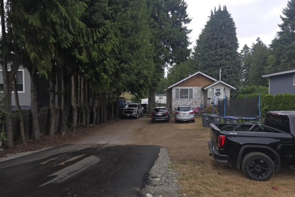 11831 96 Avenue, Surrey