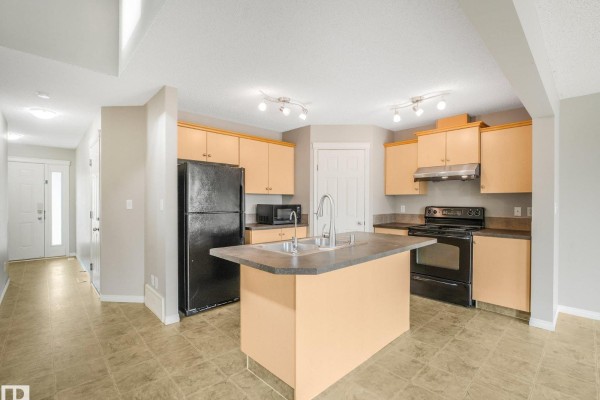 Primary Bedroom - 11844 21 Av Sw, Edmonton, AB T6W0C9 Photo 4