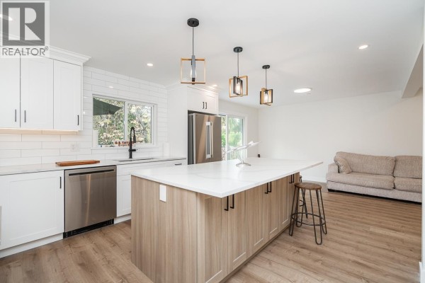 11853 Glenhurst Street, Maple Ridge, BC V2X6V7 Photo 5