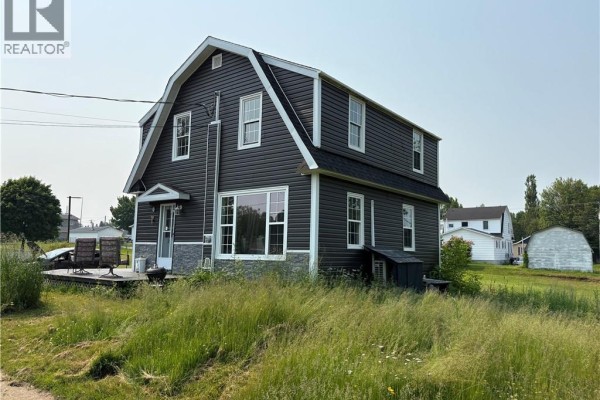 1186 Frenette Street, Bathurst, NB, photo 3