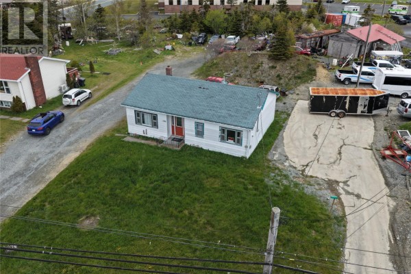 1186 Topsail Road, Mount Pearl, NL, photo 2