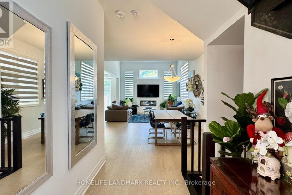 1187 Onyx Trail, Oakville, ON L6H8A6 Photo 5