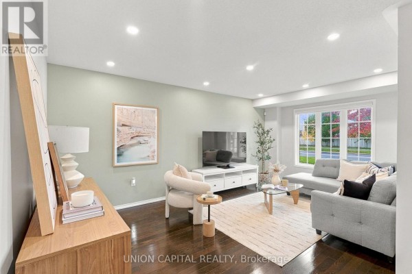 Kitchen - 11874 Tenth Line, Whitchurch Stouffville, ON L4A0N1 Photo 3