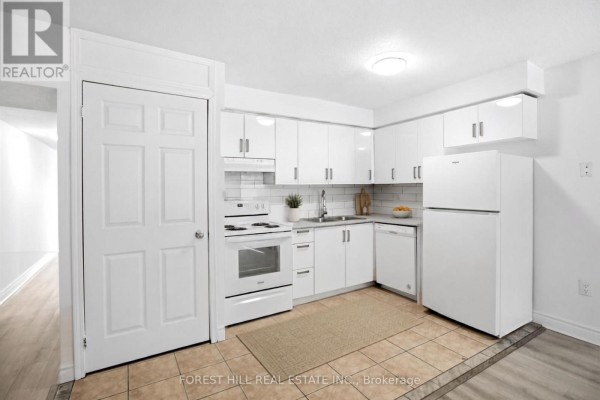 Kitchen - 1187l - 1187 Lansdowne Avenue, Toronto, ON M6H3Z7 Photo 3