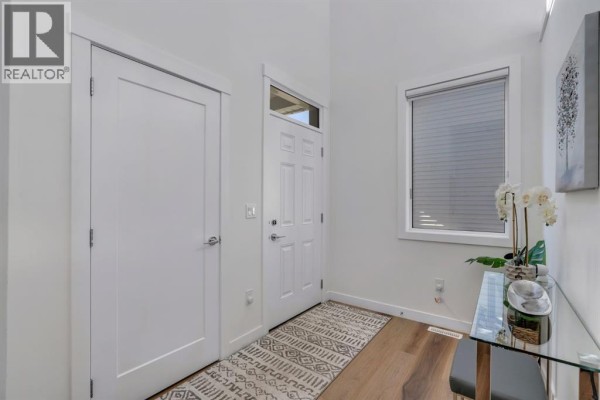 Foyer - 1188 Iron Ridge Avenue, Crossfield, AB T0M0S0 Photo 3
