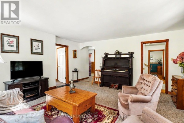 Primary Bedroom - 1189 Willis-armstrong Road, Frontenac, ON K0H2B0 Photo 4