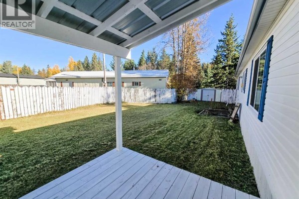 Living room - 119, 810 56, Edson, AB T7E1P5 Photo 2