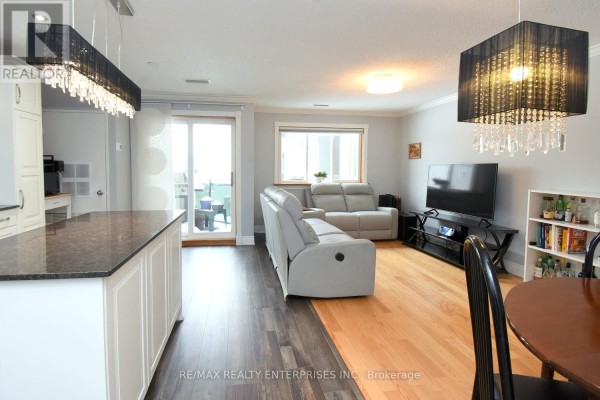 Eating area - 119 - 2001 Bonnymede Drive, Mississauga, ON L5J4H8 Photo 5