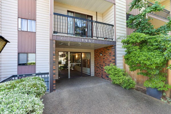 119 1442 Blackwood Street, White Rock, BC V4B3V5 Photo 3