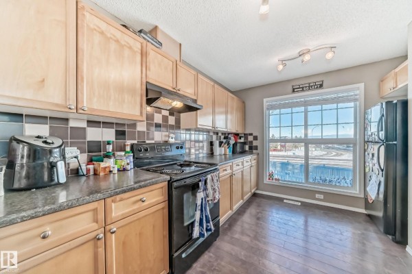 Den - #119 5604 199 St Nw, Edmonton, AB T6M2Z9 Photo 4