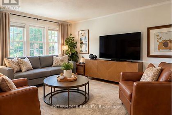 119 Glenvale Boulevard, Toronto, ON M4G2W1 Photo 2
